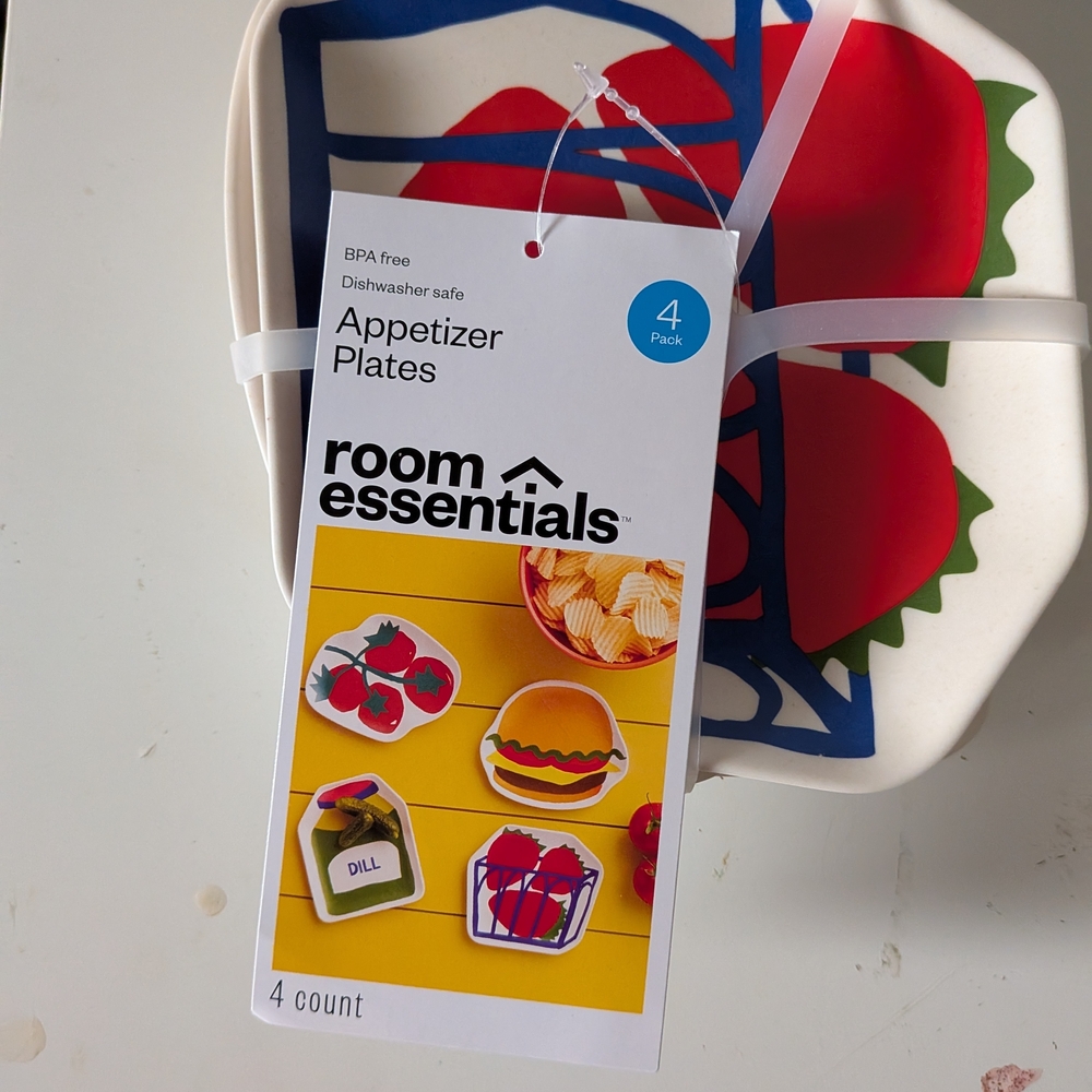 Room Essentials Tomato Design Appetizer Plates